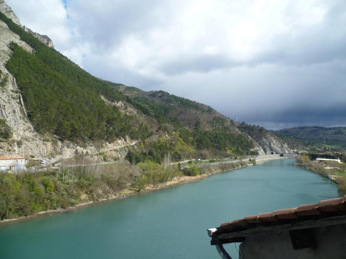 Une Vue Sur La Baume Sisteron Exterior foto